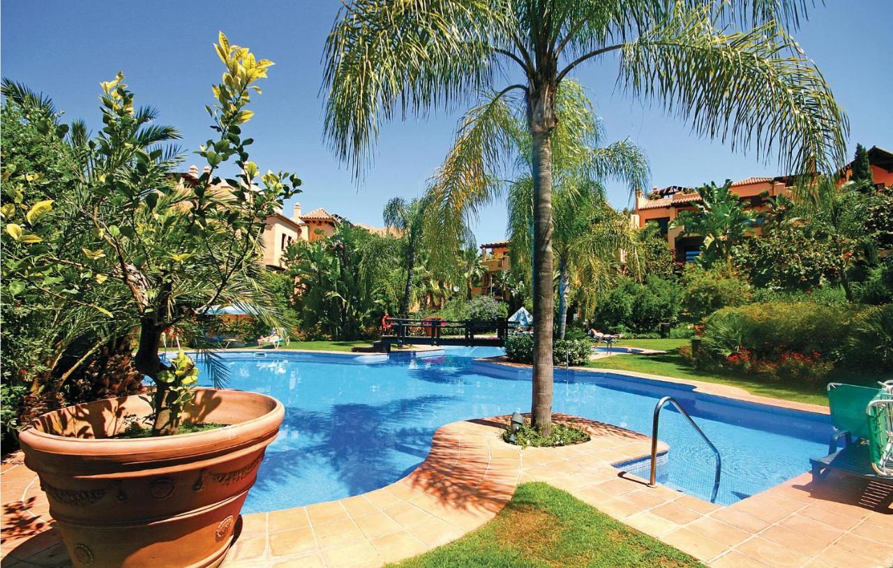 Lägenhet Beautiful Apartment In Estepona With 3 Bedrooms, Outdoor Swimming Pool And Swimming Pool *